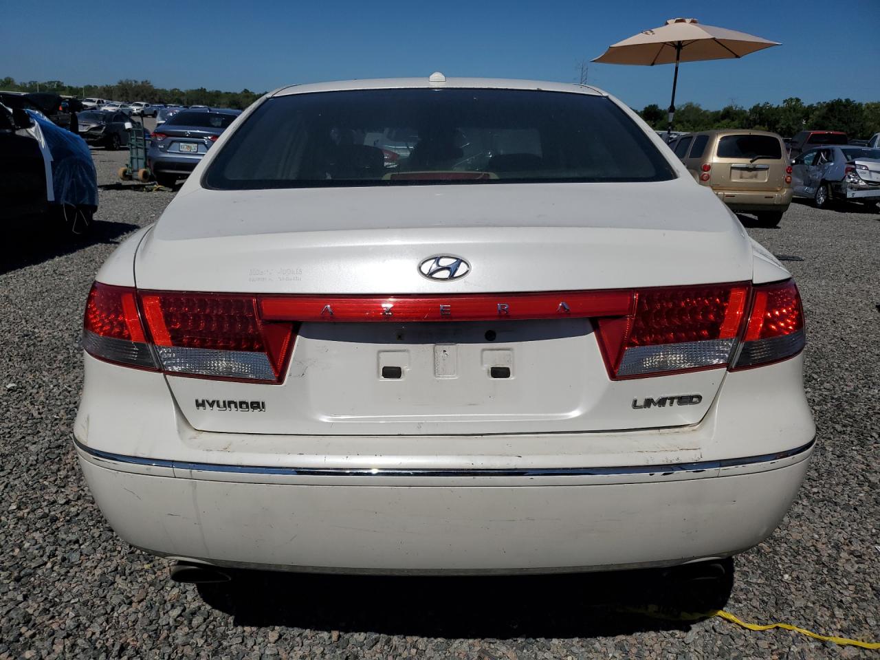 2007 HYUNDAI Azera VIN KMHFC46FX7A233078 photo 6