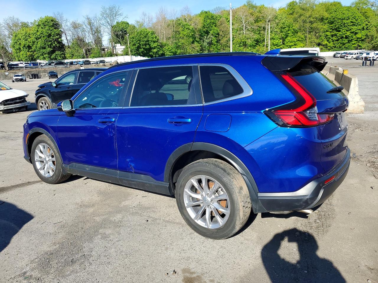 2023 Honda Crv VIN 2HKRS4H76PH434818 photo 2