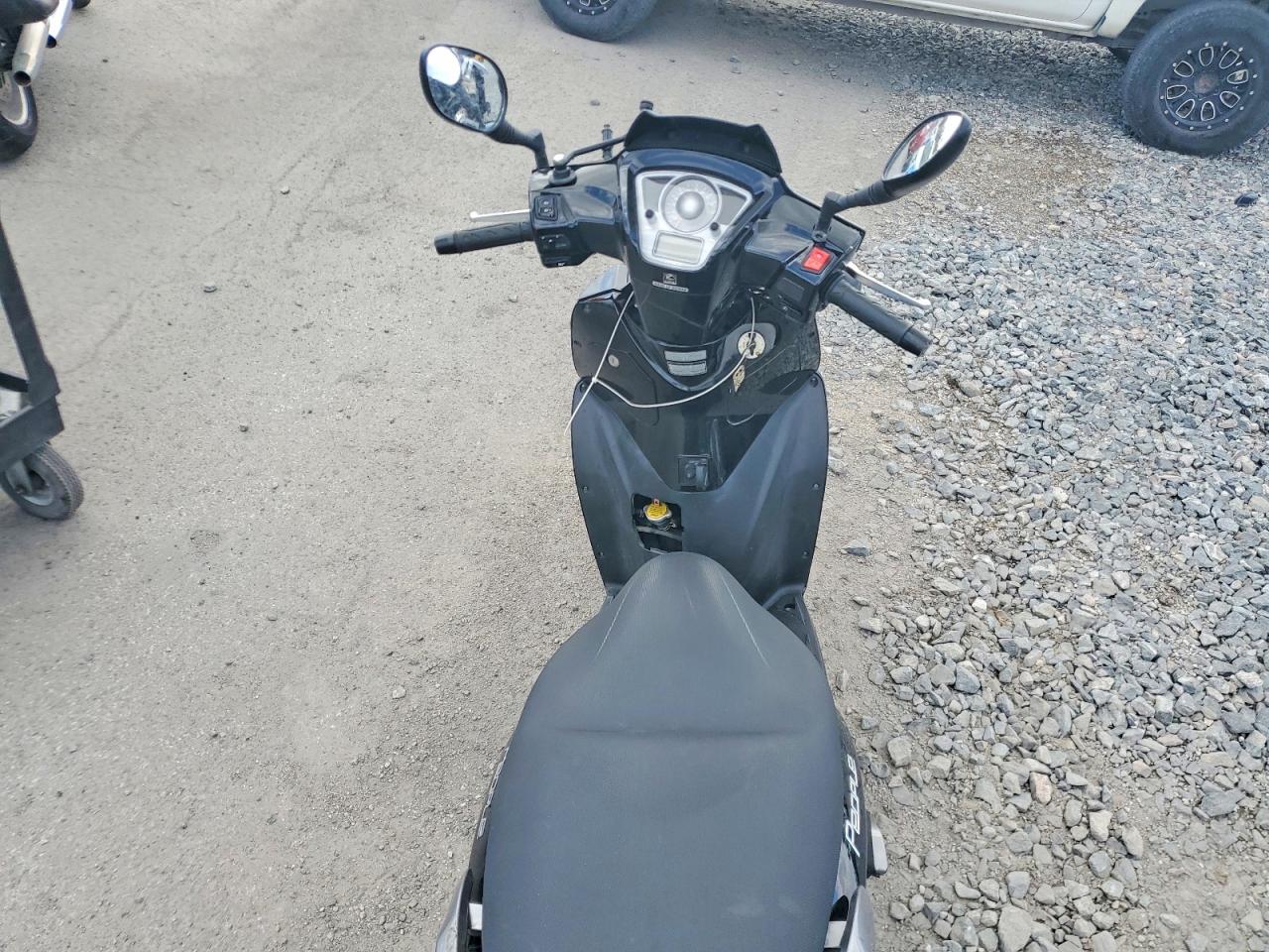 2014 KYMCO Scooter VIN RFBBFM295EB160559 photo 6