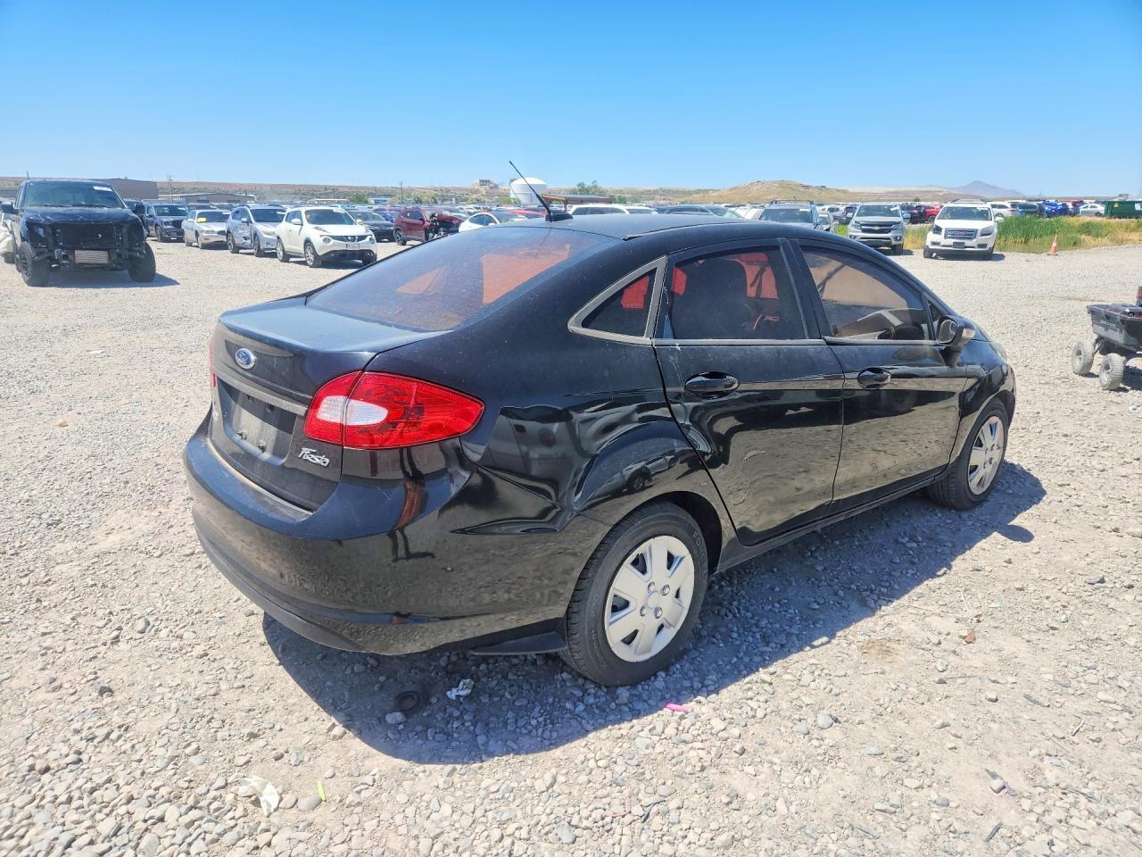 2013 Ford Fiesta VIN 3FADP4BJ4DM227615 photo 3