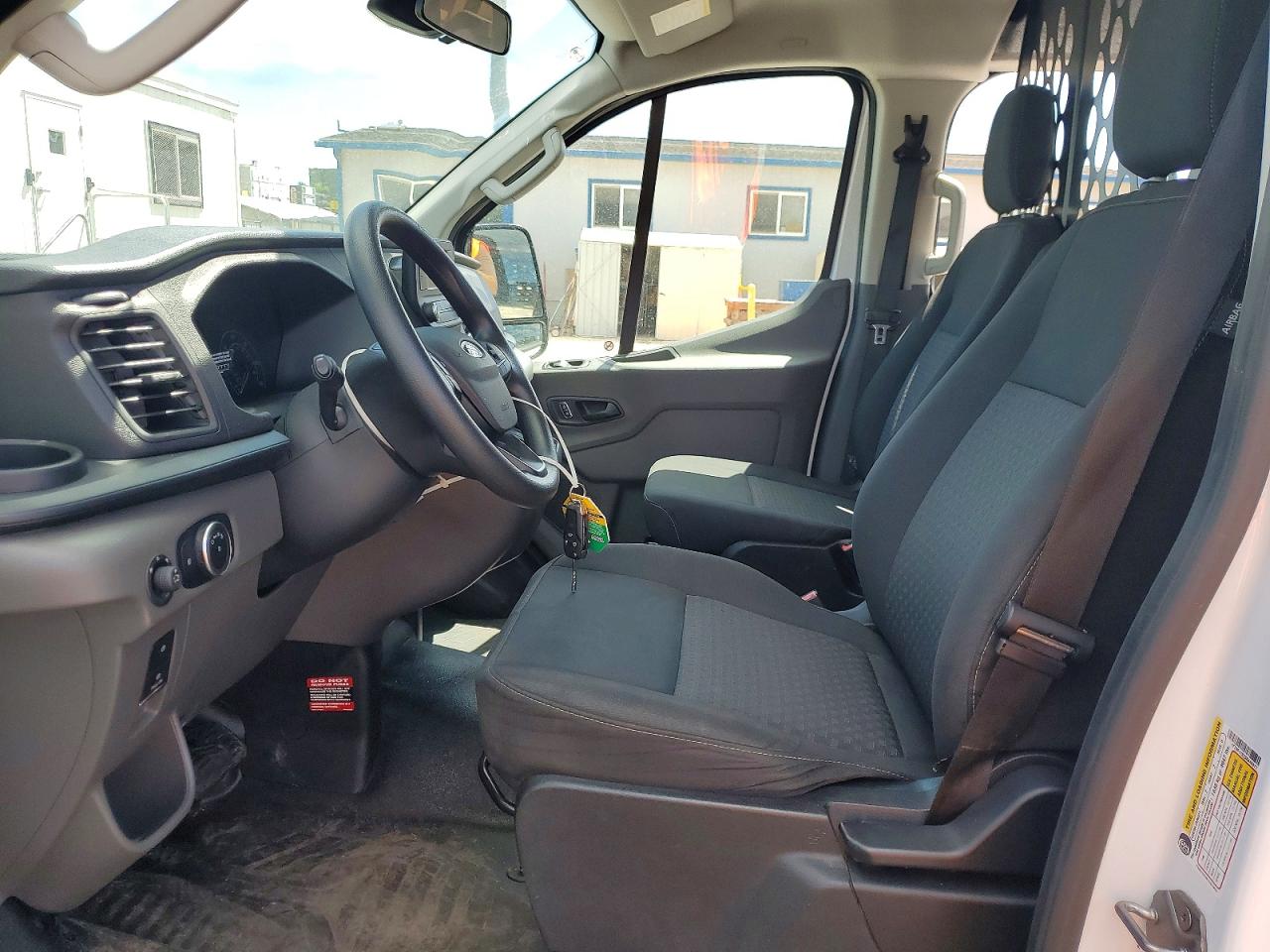 2025 Ford Transit VIN 1FTBR1Y82SKA46077 photo 7