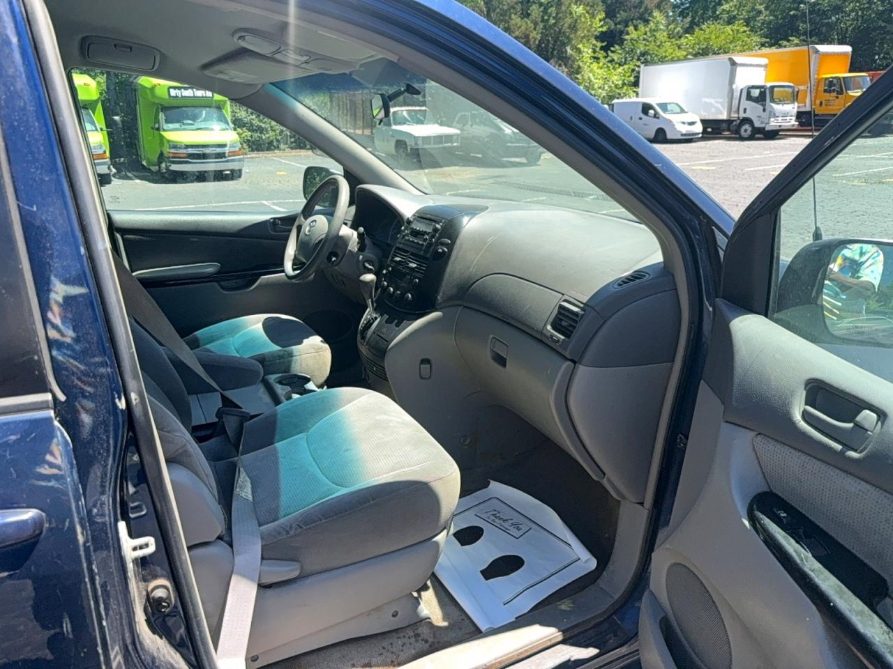 2005 TOYOTA All models VIN 5TDZA23C95S362242 photo 5