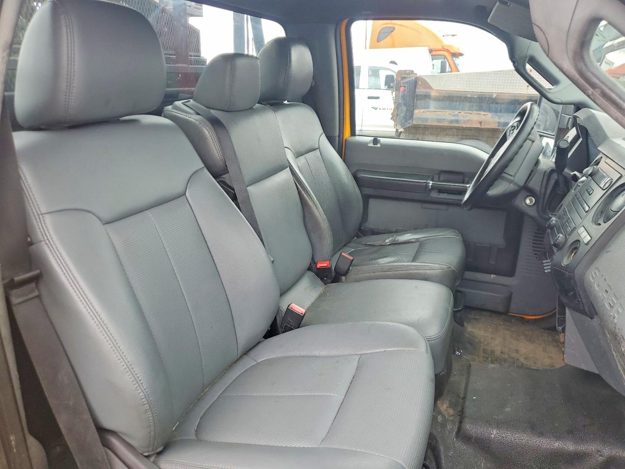 2015 Ford F350 VIN 1FDRF3E68FEB95616 photo 10