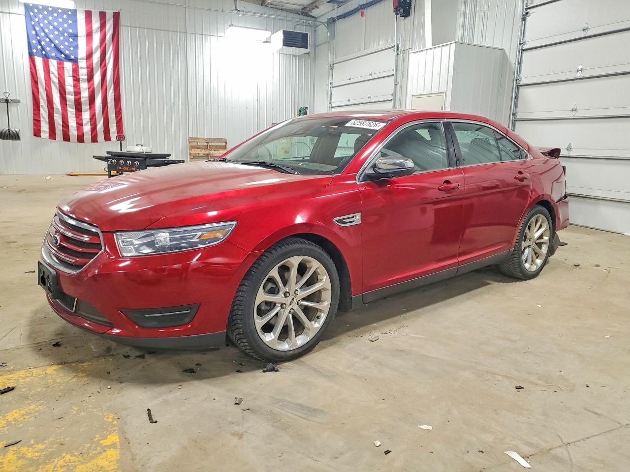 2015 Ford Taurus VIN 1FAHP2J85FG157690 photo 1