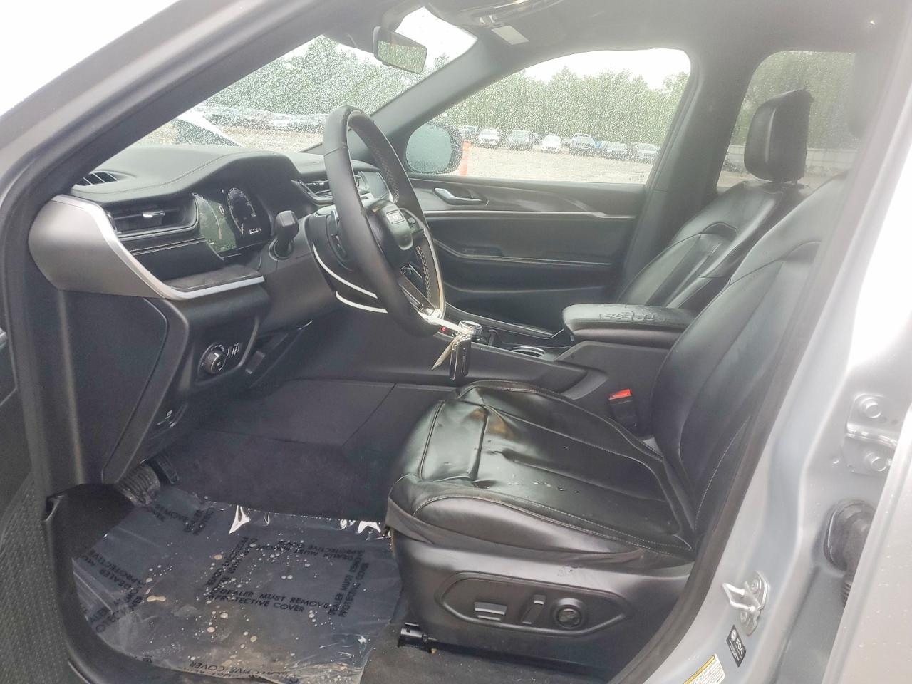 2025 Jeep Cherokee VIN 1C4RJKBG1S8654844 photo 7