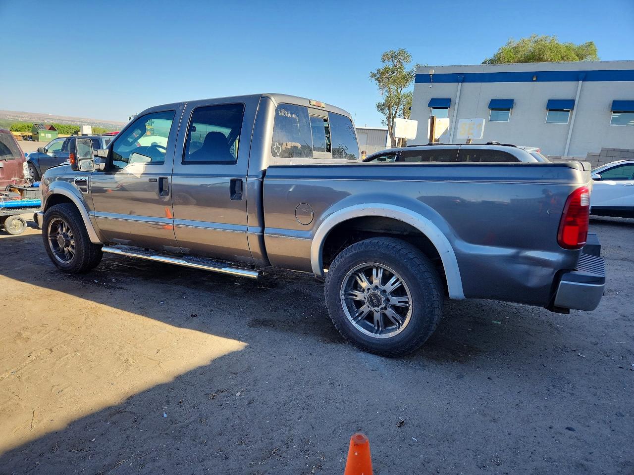 2010 Ford F250 VIN 1FTSW2AR0AEA74488 photo 2