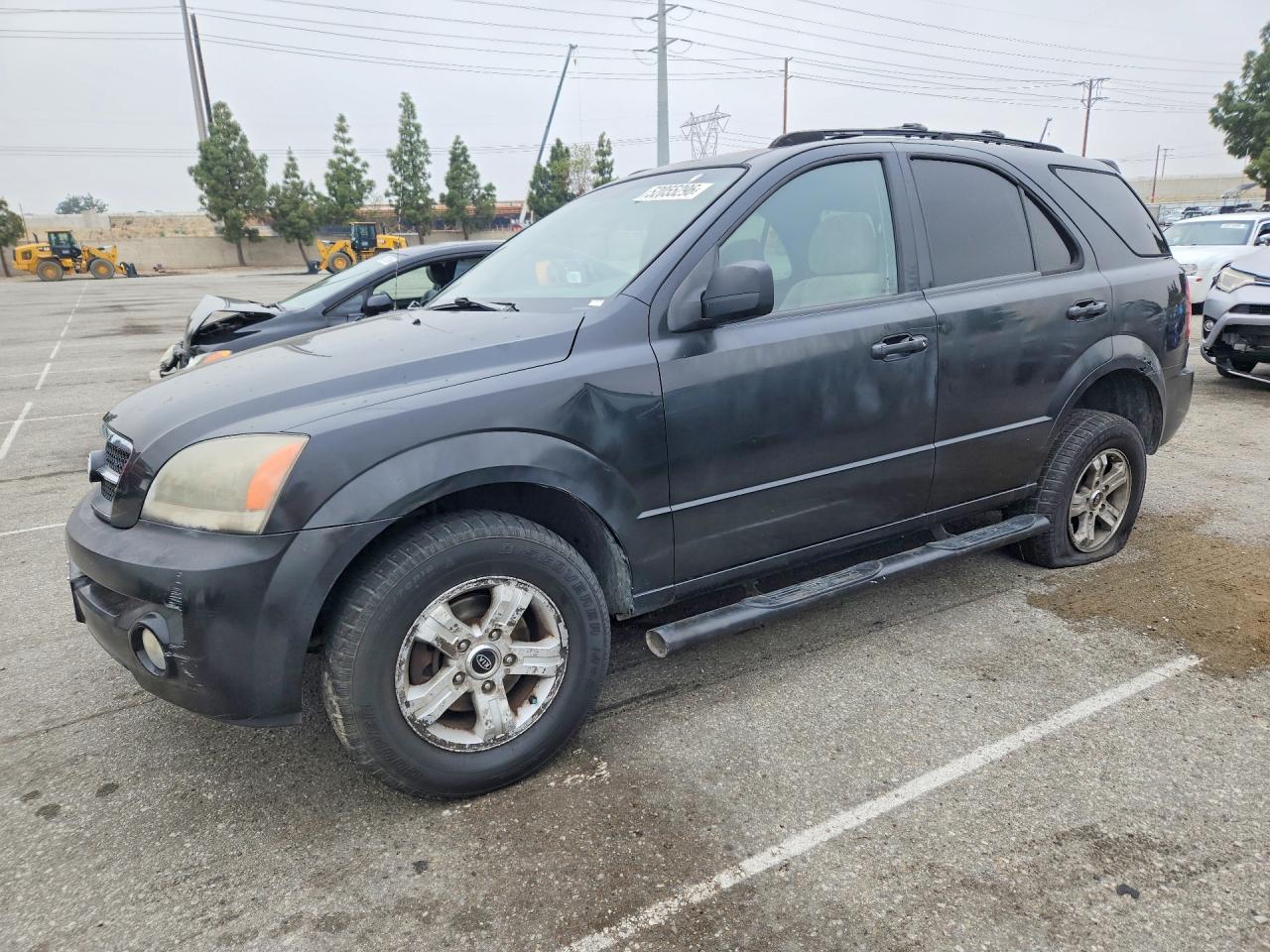 2005 Kia Sorento VIN KNDJC733955458916 photo 1