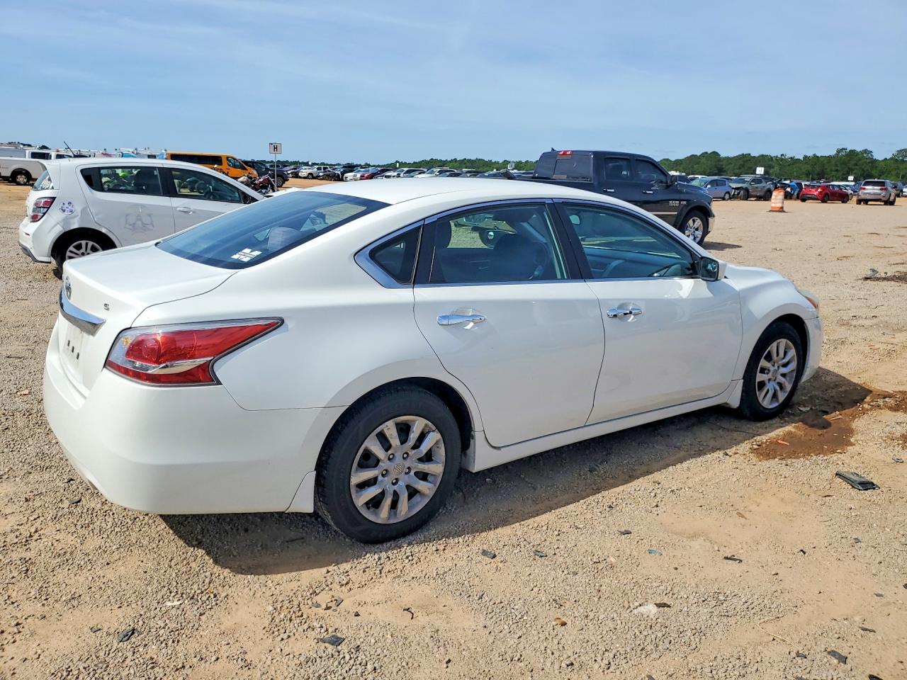 2015 Nissan Altima VIN 1N4AL3APXFC265322 photo 3
