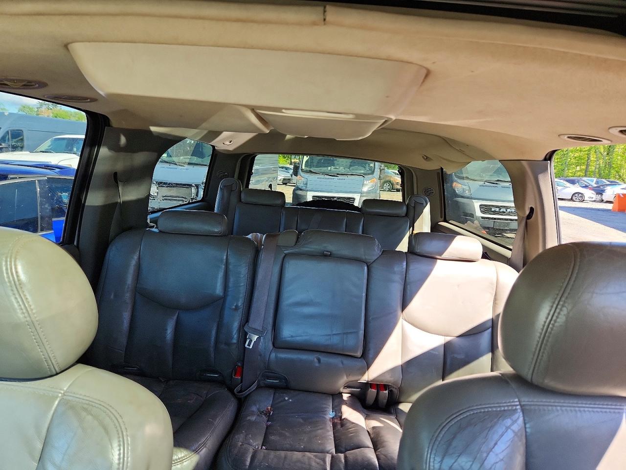 2005 GMC Yukon VIN 1GKFK66U55J266752 photo 10