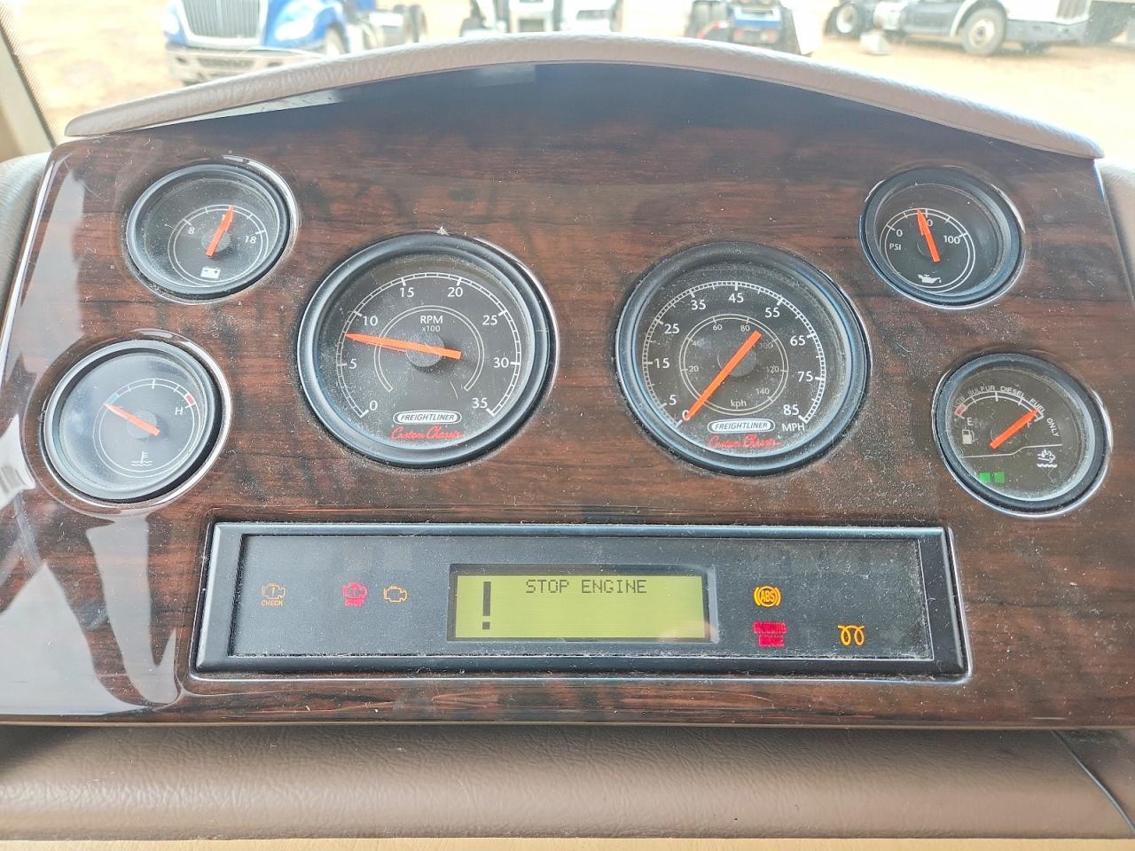 2015 FREIGHTLINER All other VIN 4UZAAJDT2FCGR4899 photo 8
