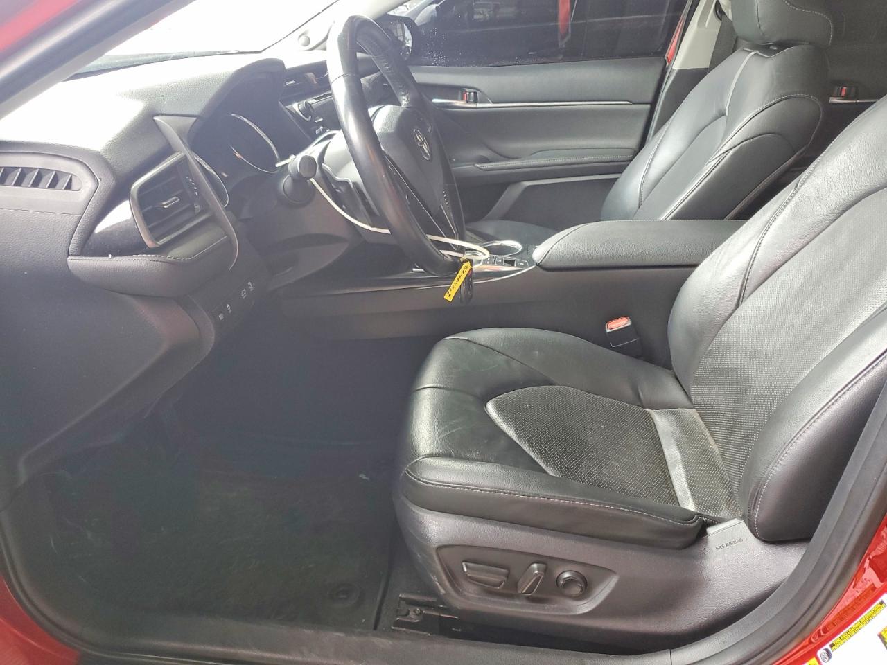 2019 Toyota Camry VIN 4T1B61HK2KU160102 photo 7