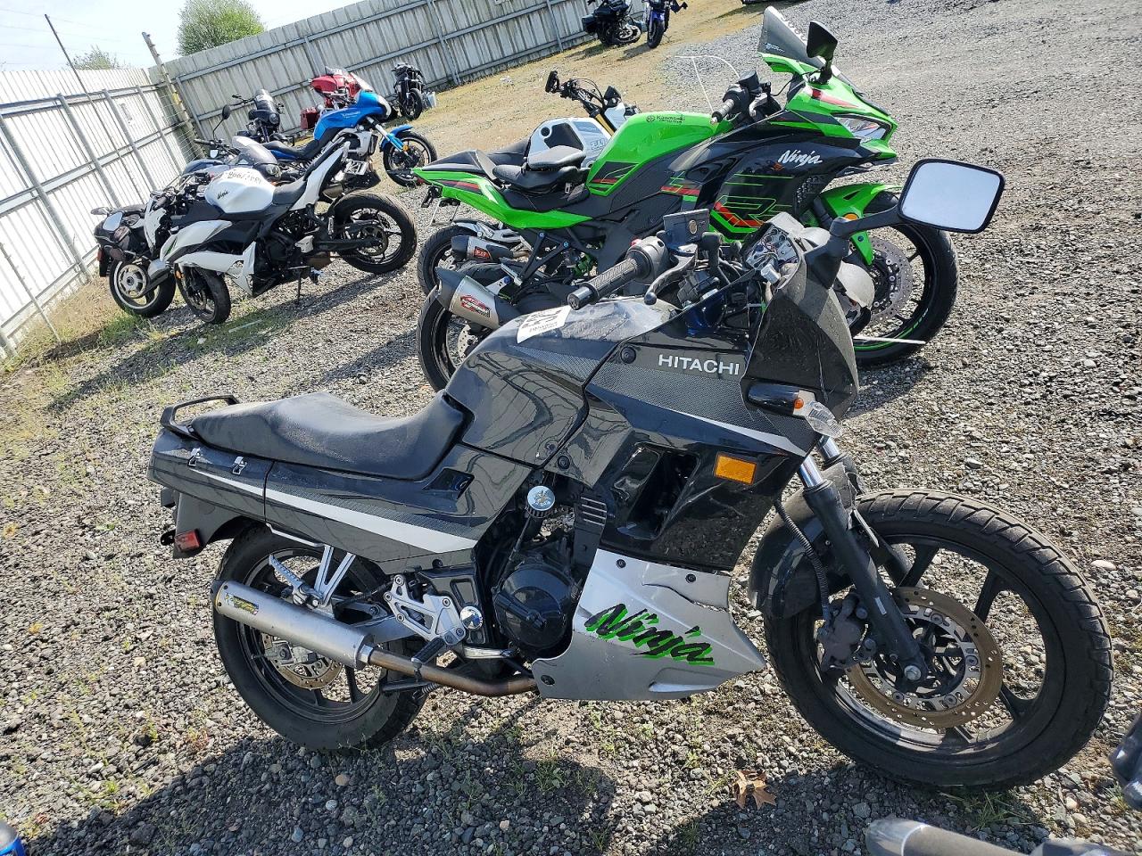 2005 Kawasaki Ninja 250r VIN JKAEXMF155DA10528 photo 1