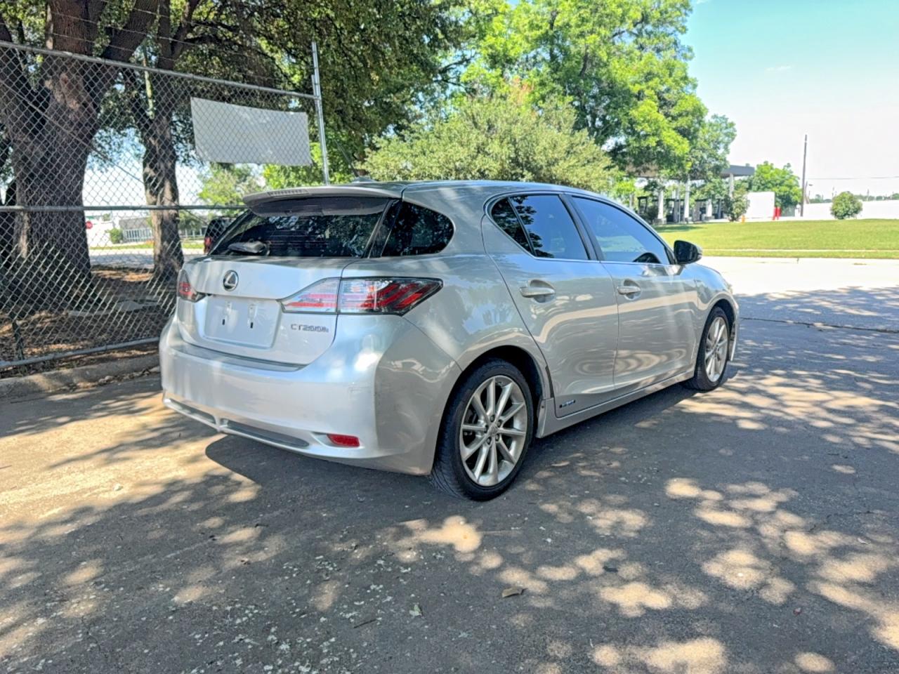 2011 Lexus Ct 200h pr VIN JTHKD5BH9B2028429 photo 4