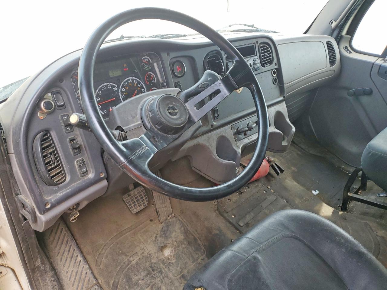 2013 FREIGHTLINER All other VIN 3ALACWDT7DDFF2484 photo 8