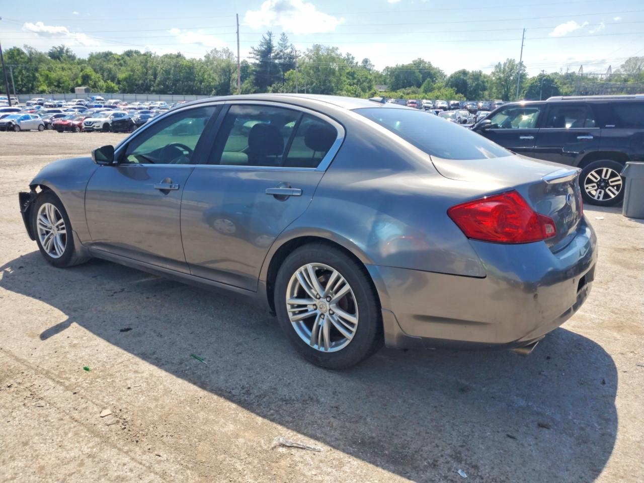 2013 Infiniti G37 VIN JN1CV6AP6DM304917 photo 2