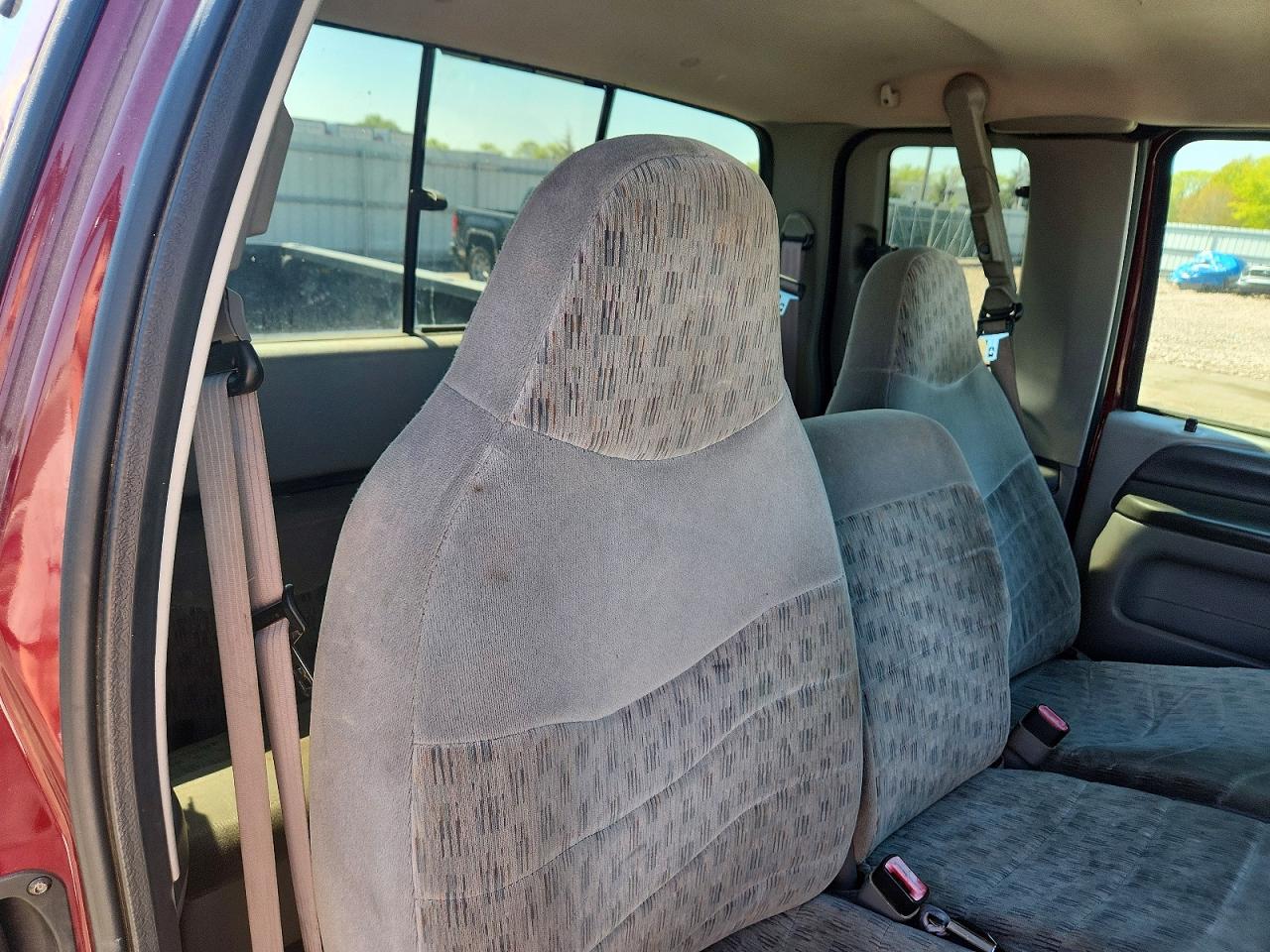 1999 Ford F250 VIN 1FTNX21S6XEF05633 photo 10