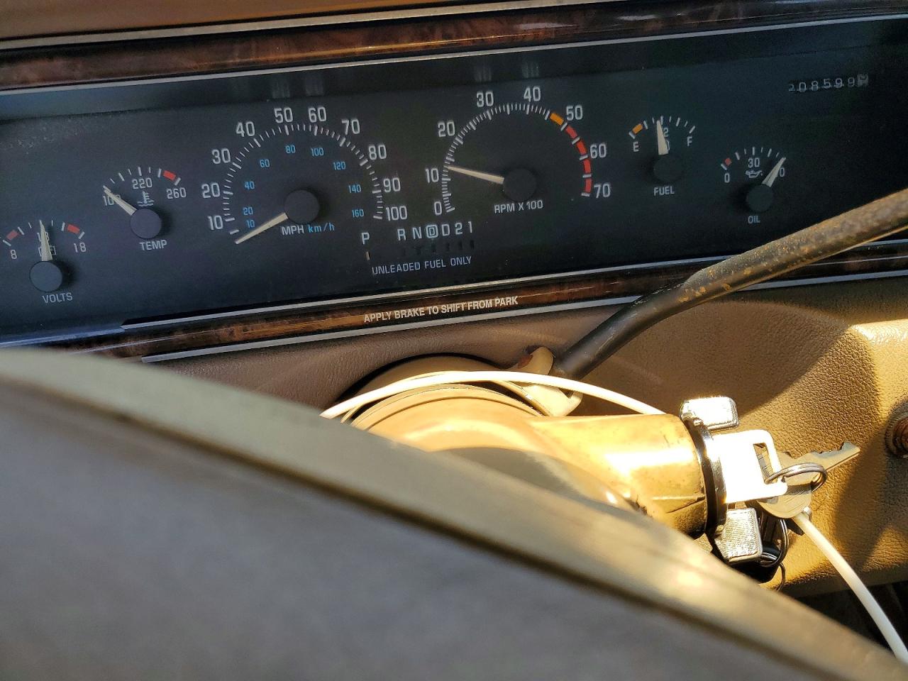1993 Buick Roadmaster VIN 1G4BN5372PR401924 photo 9