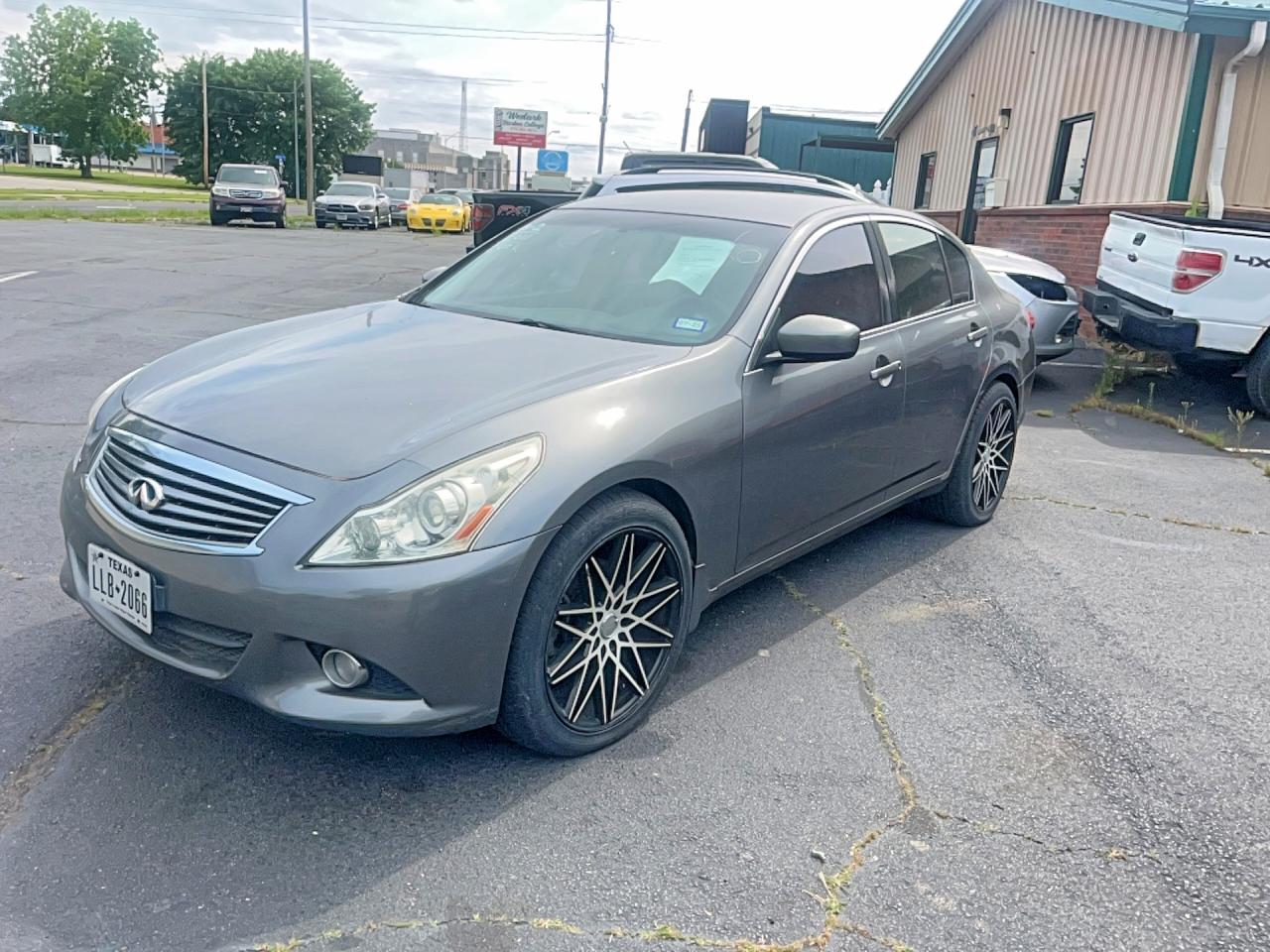 2011 Infiniti G25 VIN JN1DV6AR8BM650020 photo 2