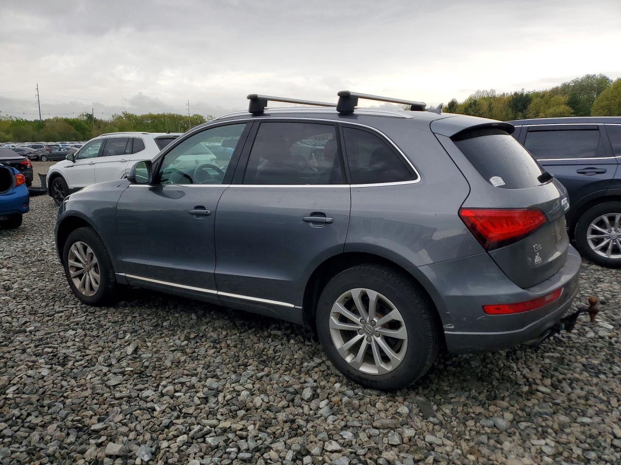 2013 Audi Q5 VIN WA1LFAFP1DA049191 photo 2