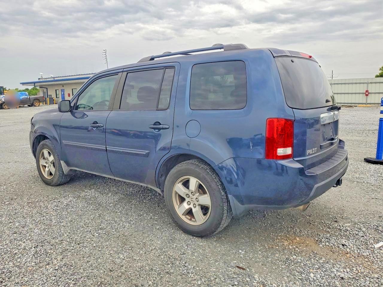 2009 Honda Pilot VIN 5FNYF38529B021062 photo 2