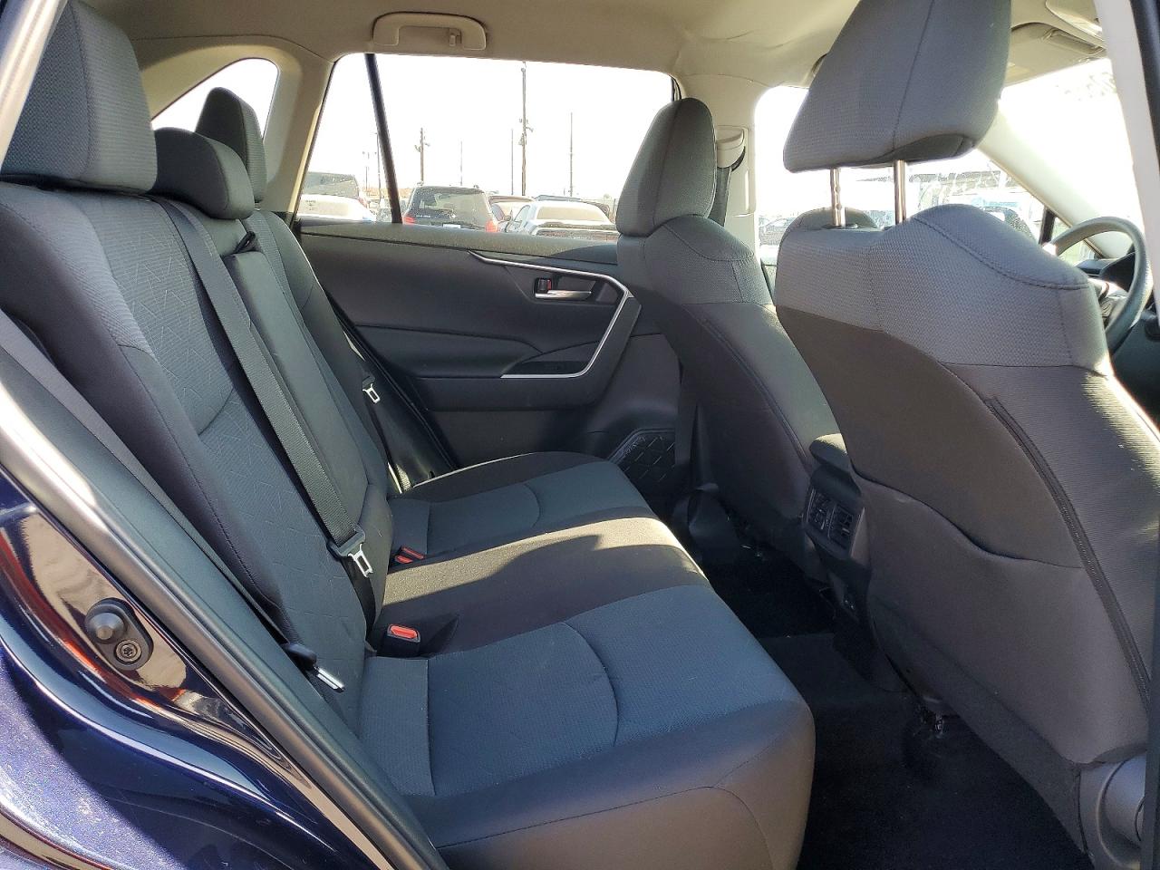 2024 Toyota Rav4 VIN 2T3W1RFVXRW346001 photo 11