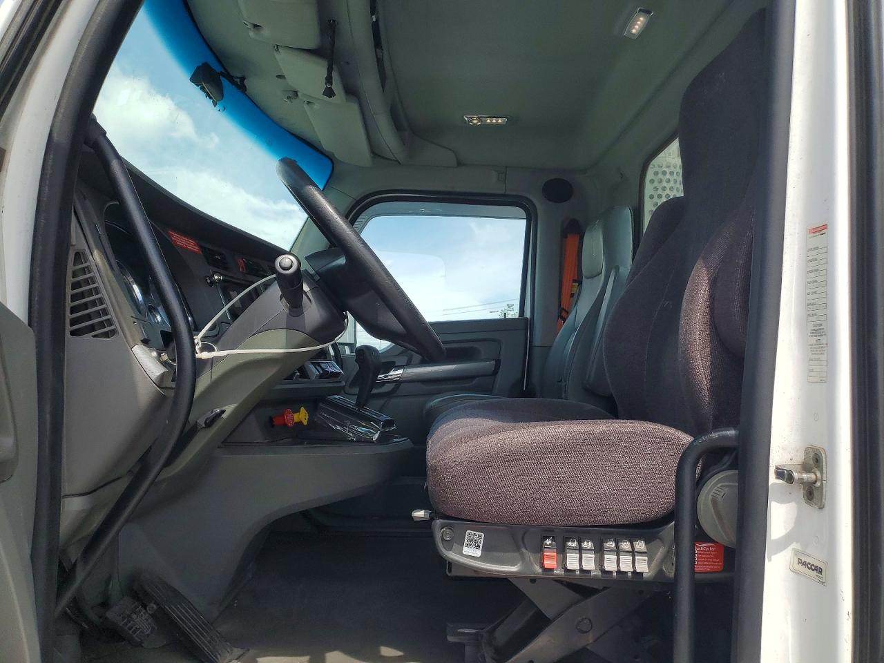 2014 KENWORTH All other VIN 1XKYA48XXEJ402624 photo 9