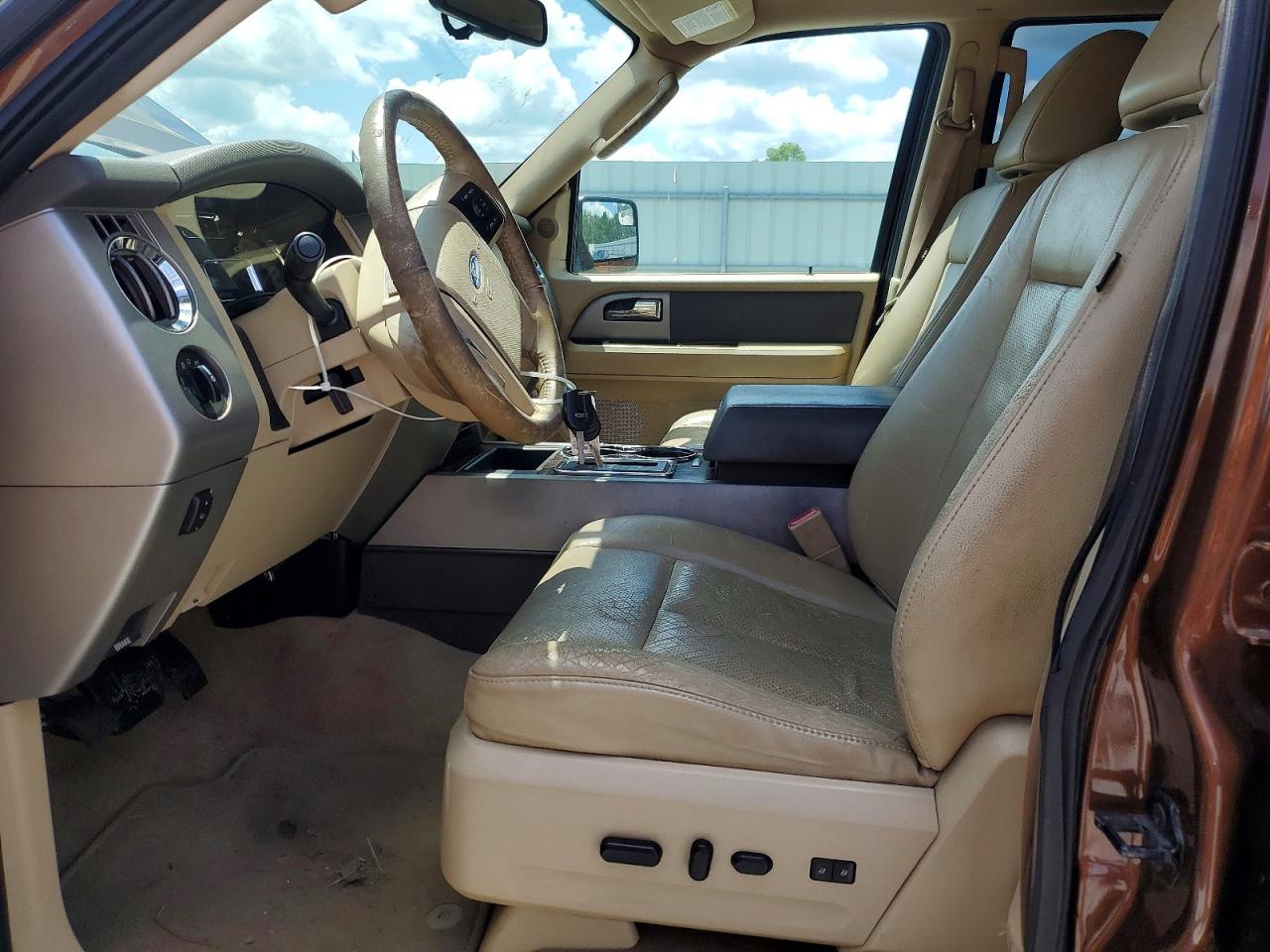 2012 Ford Expedition VIN 1FMJU1H54CEF26813 photo 7