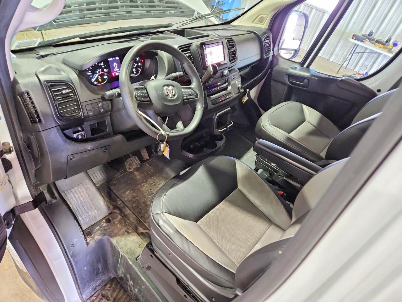 2025 Ram Promaster VIN 3C6MRVJG8SE509772 photo 8