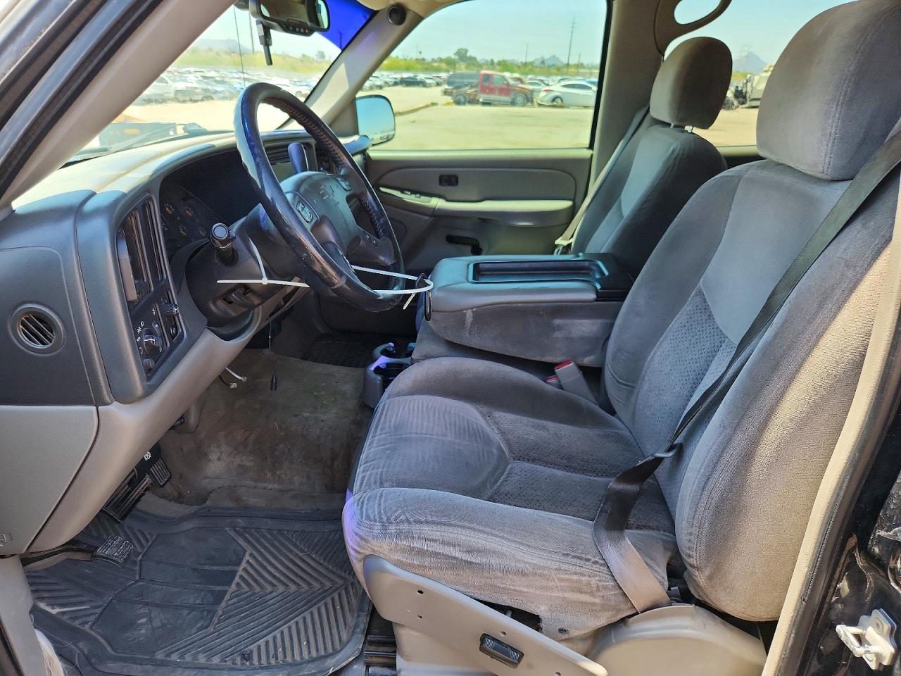2005 Chevrolet Tahoe VIN 1GNEC13V15R231817 photo 7