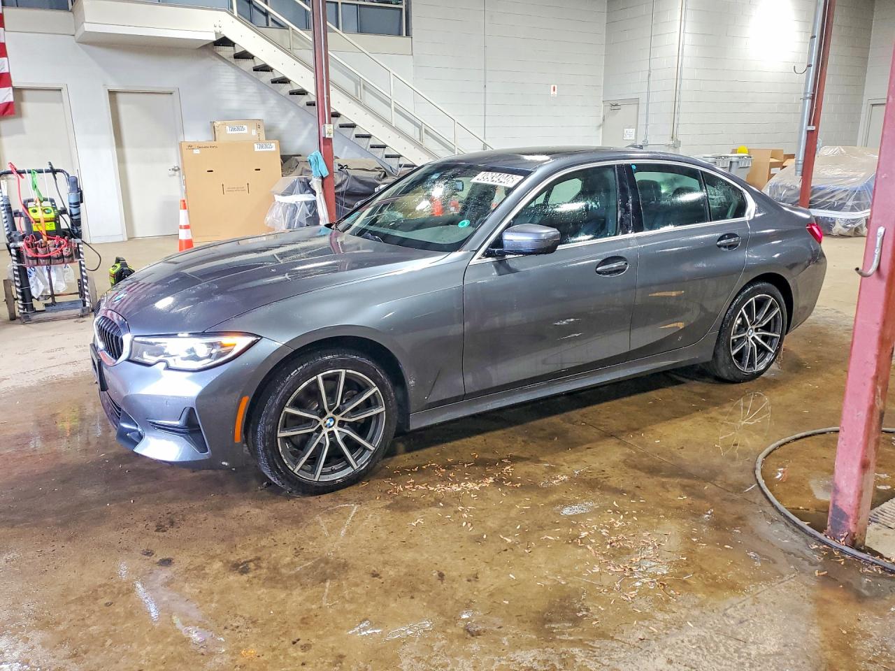 2021 BMW 3 series VIN 3MW5R7J06M8B75252 photo 1