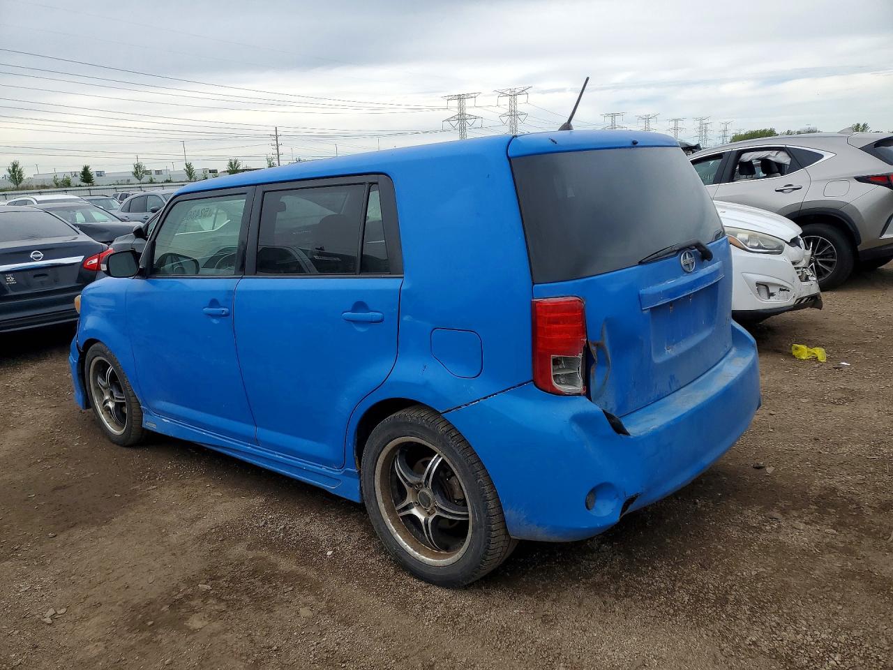 2011 Toyota Scion VIN JTLZE4FE3B1136739 photo 2