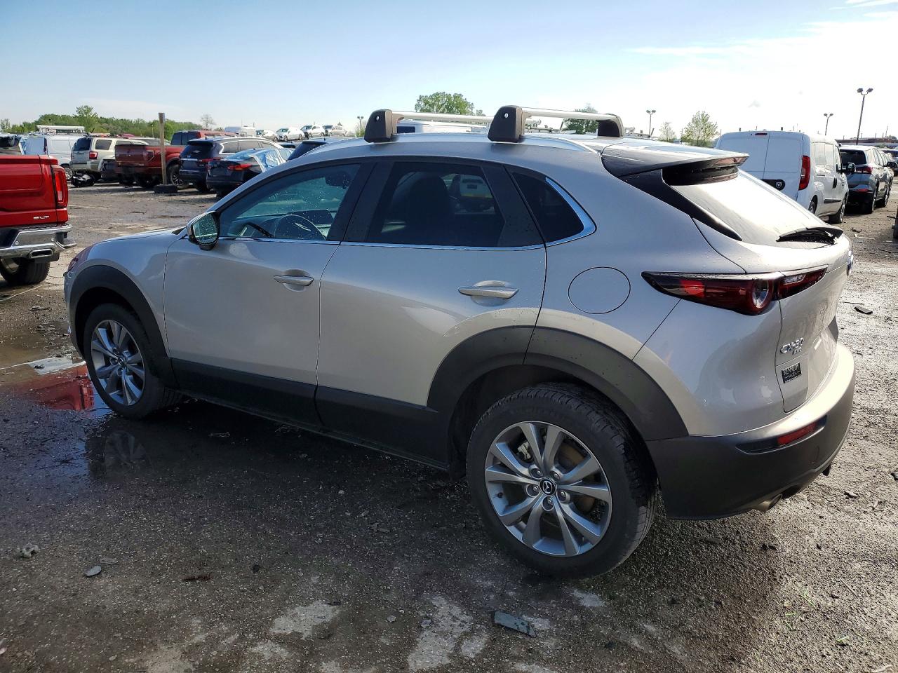 2023 Mazda Cx30 VIN 3MVDMBBM1PM520456 photo 2