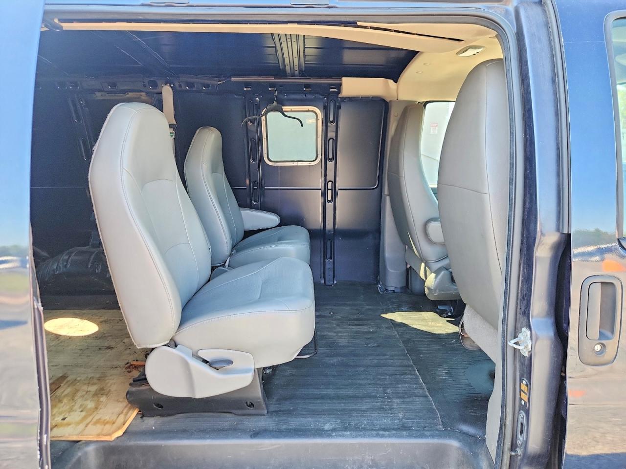 2013 CHEV Express VIN 1GCSGAFX8D1125892 photo 11