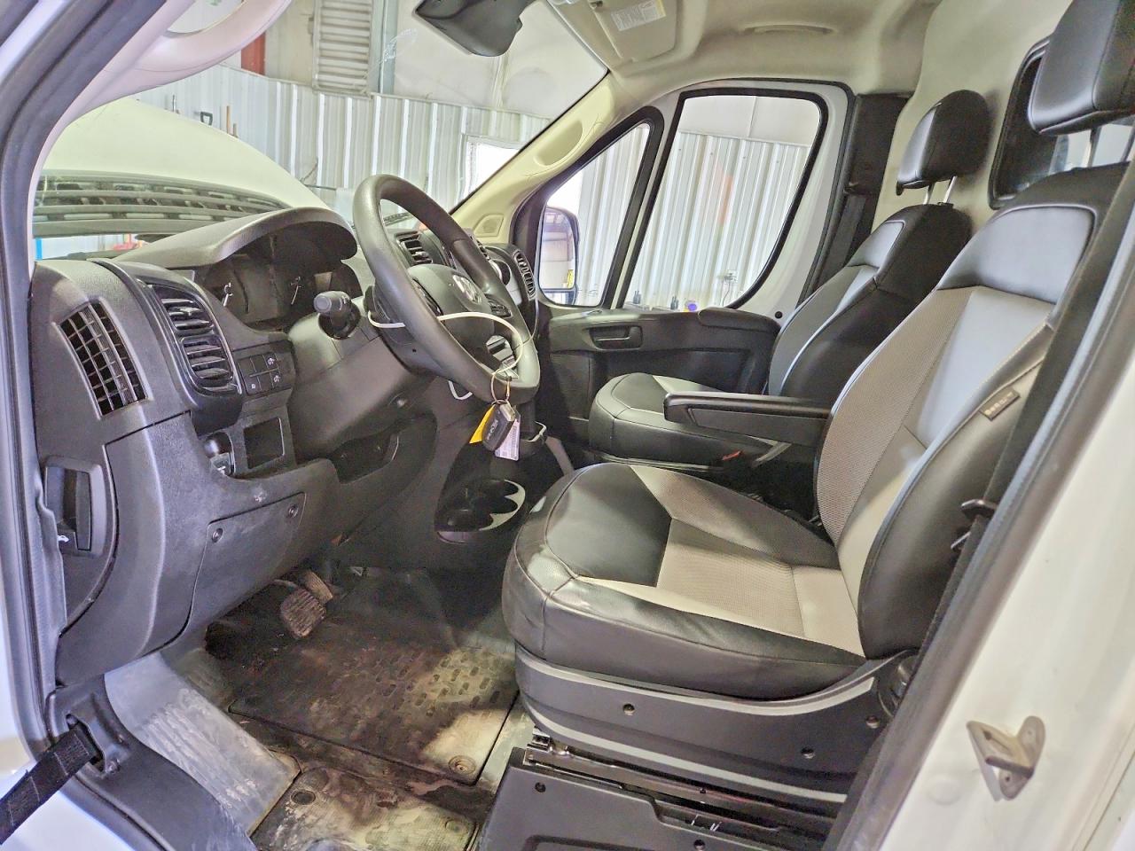 2025 Ram Promaster VIN 3C6MRVJG8SE509772 photo 7