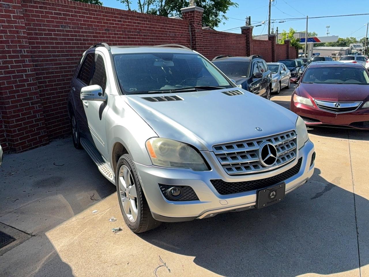 2011 Mercedes-Benz M-class VIN 4JGBB8GB4BA676243 photo 1
