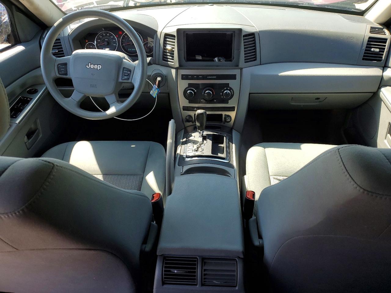 2007 JEEP Cherokee VIN 1J8GR48K37C603804 photo 8