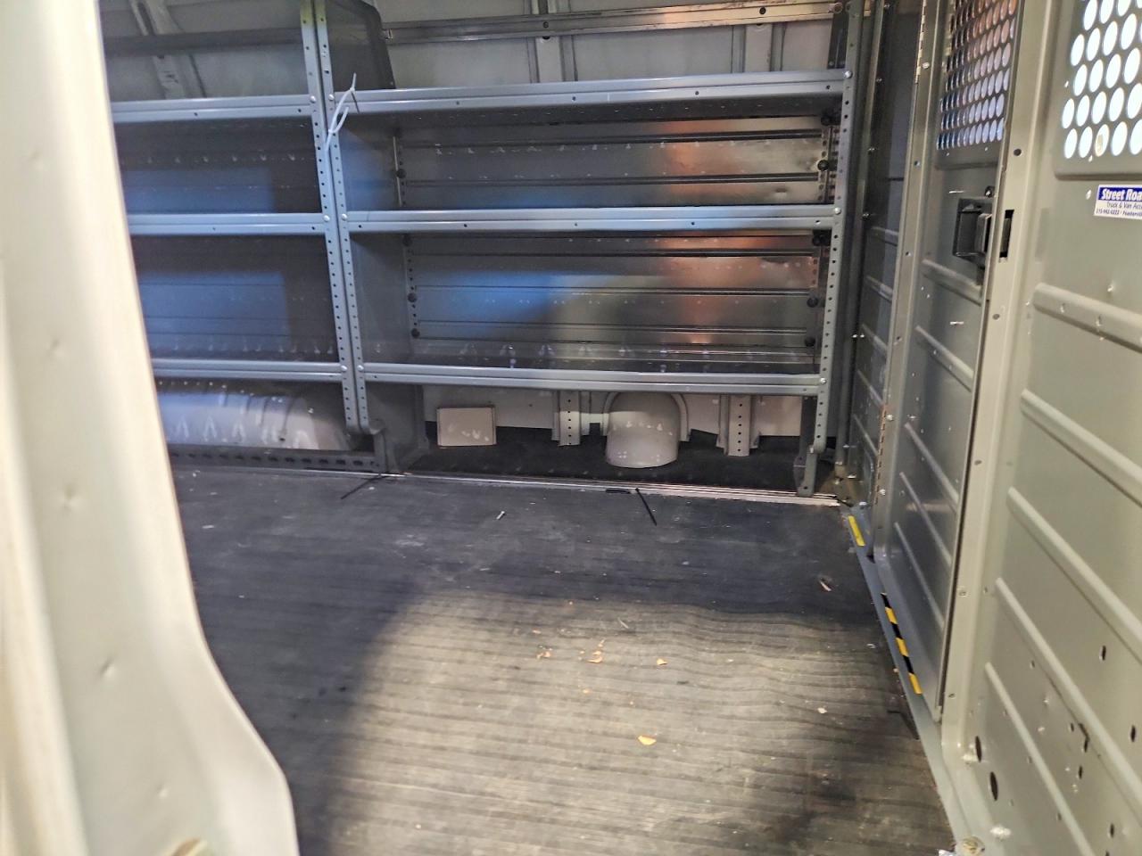 2020 CHEV Express VIN 1GCWGAFG5L1162057 photo 11