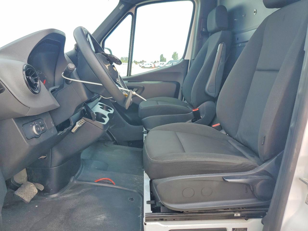 2021 Mercedes-Benz Sprinter VIN W1W4DCHY1MT047743 photo 7