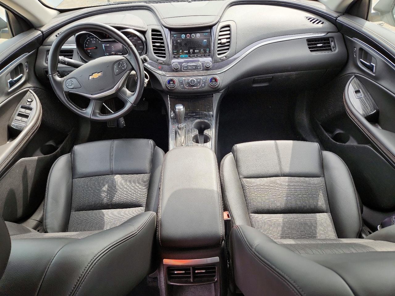 2017 Chev Impala VIN 2G1105SA1H9108628 photo 8