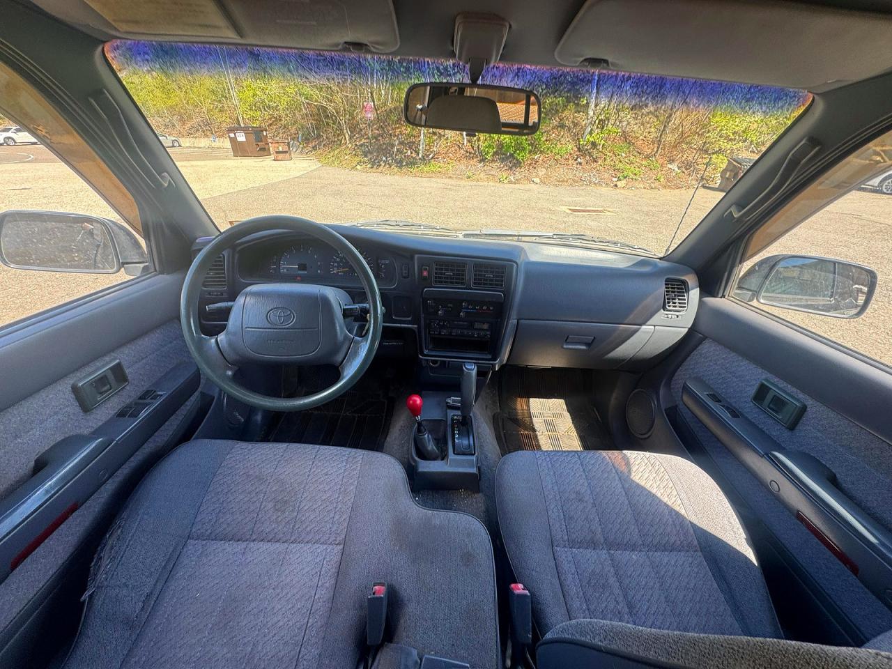 1996 Toyota Tacoma VIN 4TAWN72NXTZ150044 photo 9