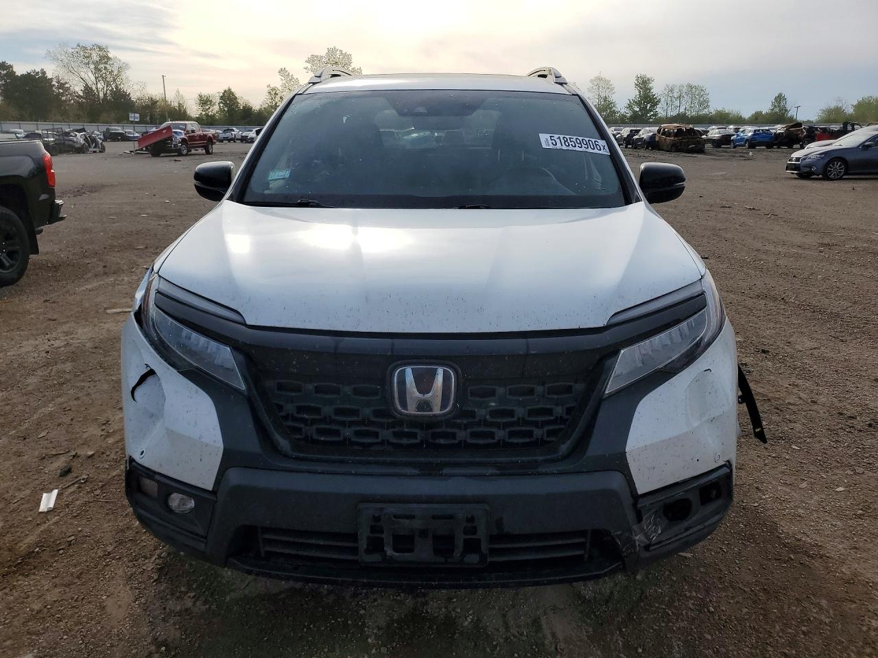 2021 Honda Passport VIN 5FNYF8H05MB028145 photo 5