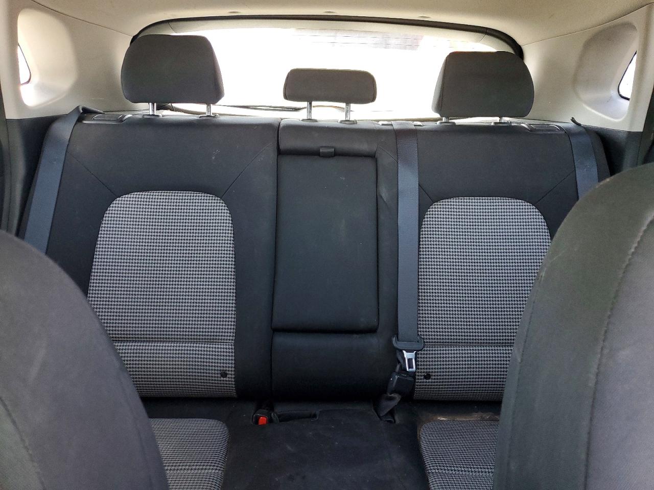 2019 Hyundai Kona VIN KM8K12AA0KU330365 photo 10