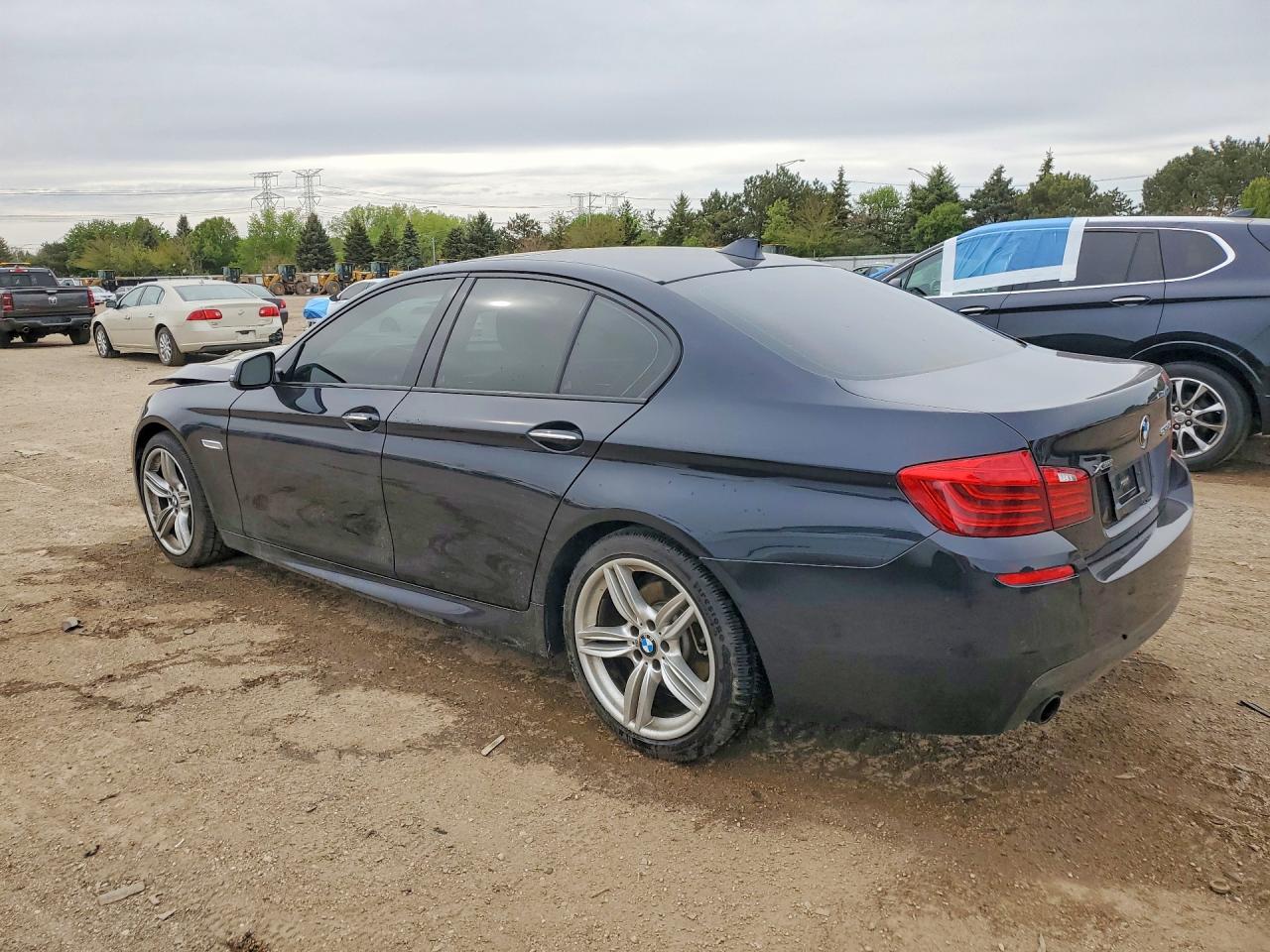 2016 BMW 5 series VIN WBA5B3C59GD549723 photo 2