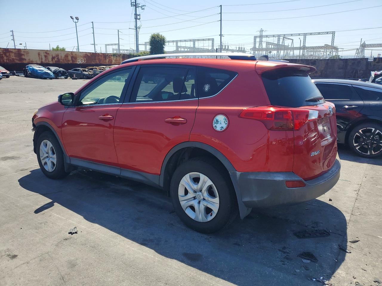 2015 Toyota Rav4 VIN JTMZFREVXFJ057324 photo 2