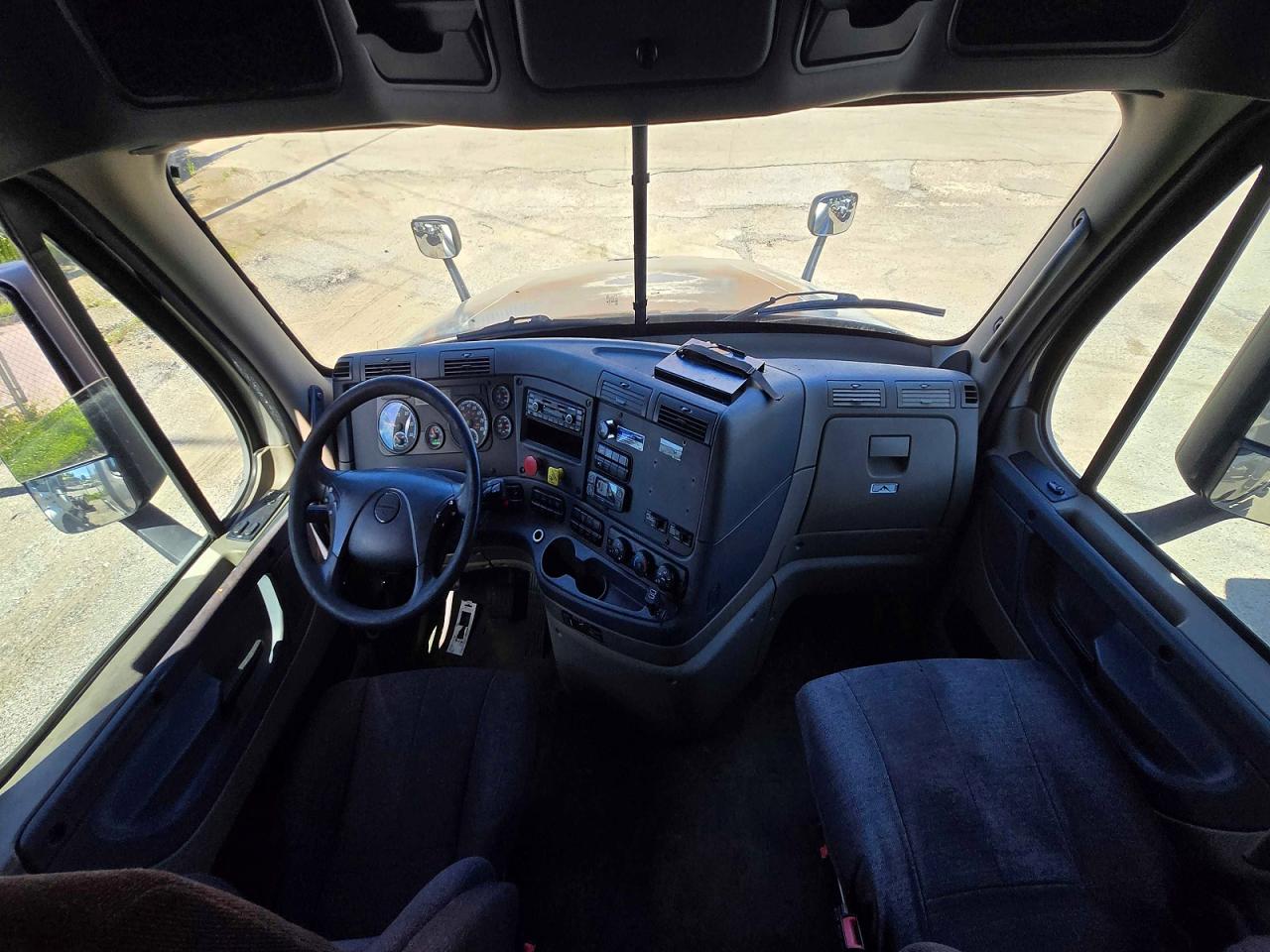 2016 FREIGHTLINER All other VIN 3AKGGLD5XGSGU7466 photo 9