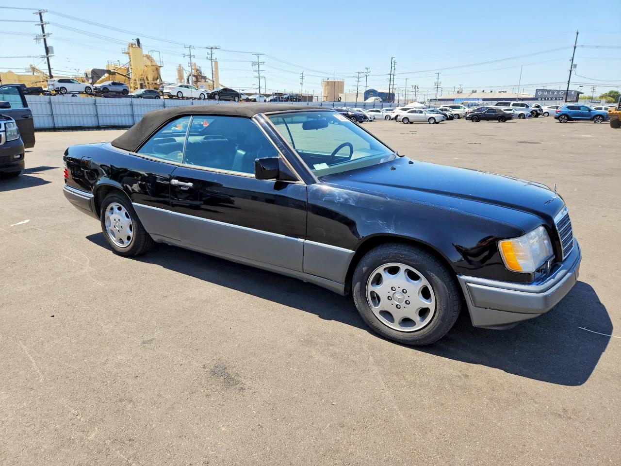 1995 Mercedes-Benz E-class VIN WDBEA66EXSC258051 photo 4