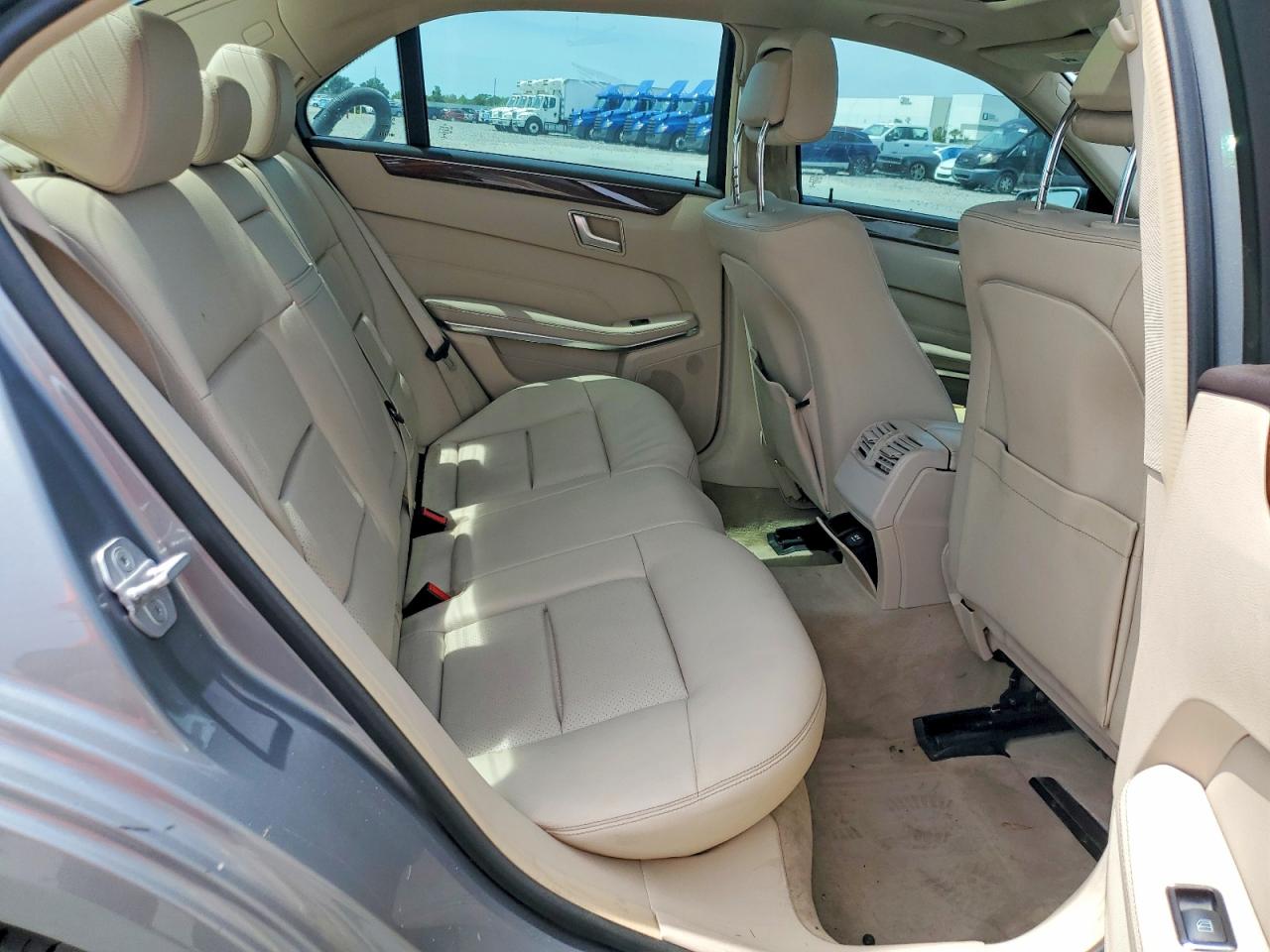 2014 Mercedes-Benz E-class VIN WDDHF5KB9EA963600 photo 10