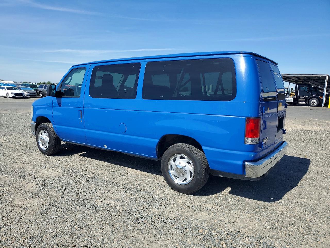 2014 FORD Econoline VIN 1FMNE3BL9EDA57812 photo 2
