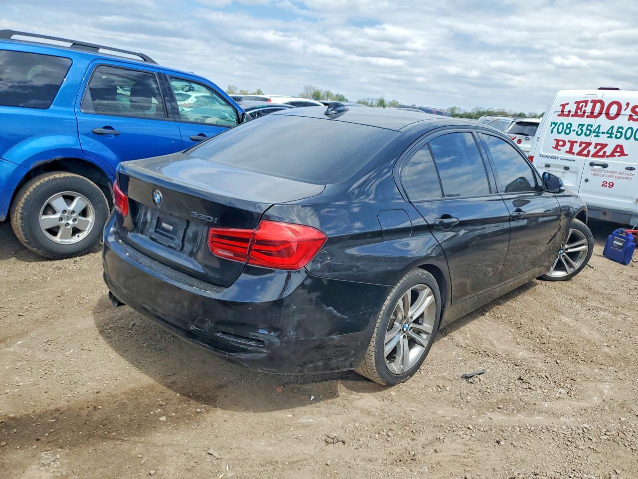 2018 BMW 3 series VIN WBA8B9G54JNU96666 photo 3