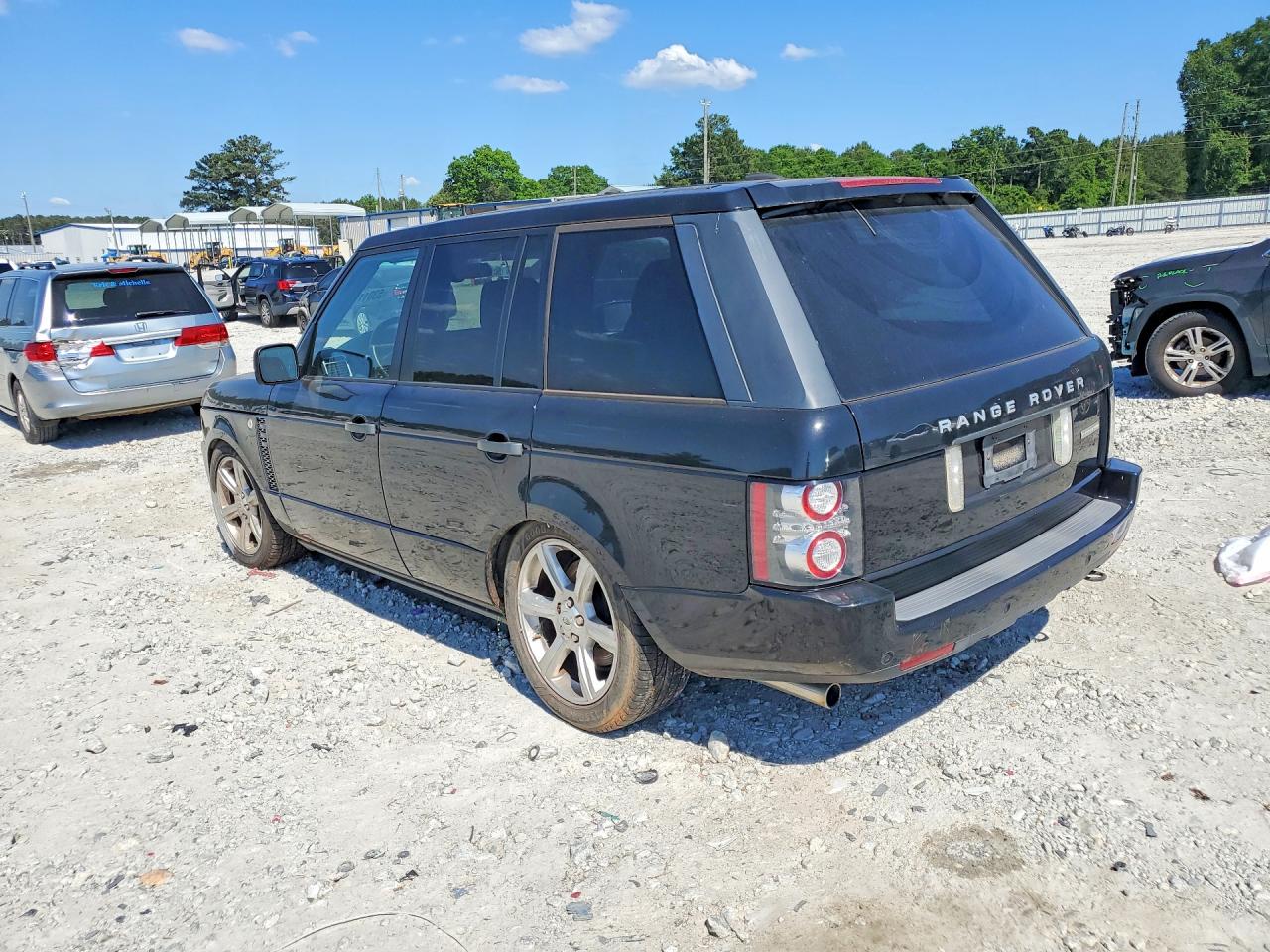 2011 LANDAU Rangerover VIN SALMF1E46BA329518 photo 2
